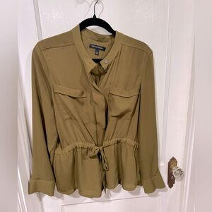 Banana Republic green hidden button blouse